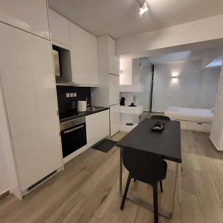 Apartment Near The Center Of Glyfada Athen